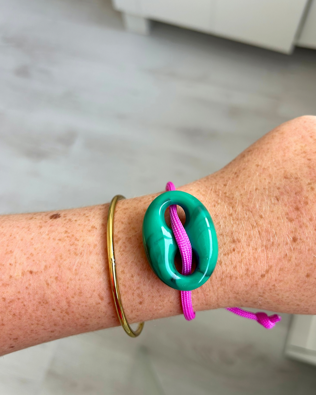 Groene stone armband ‘roze’