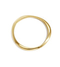 Wavy bangle