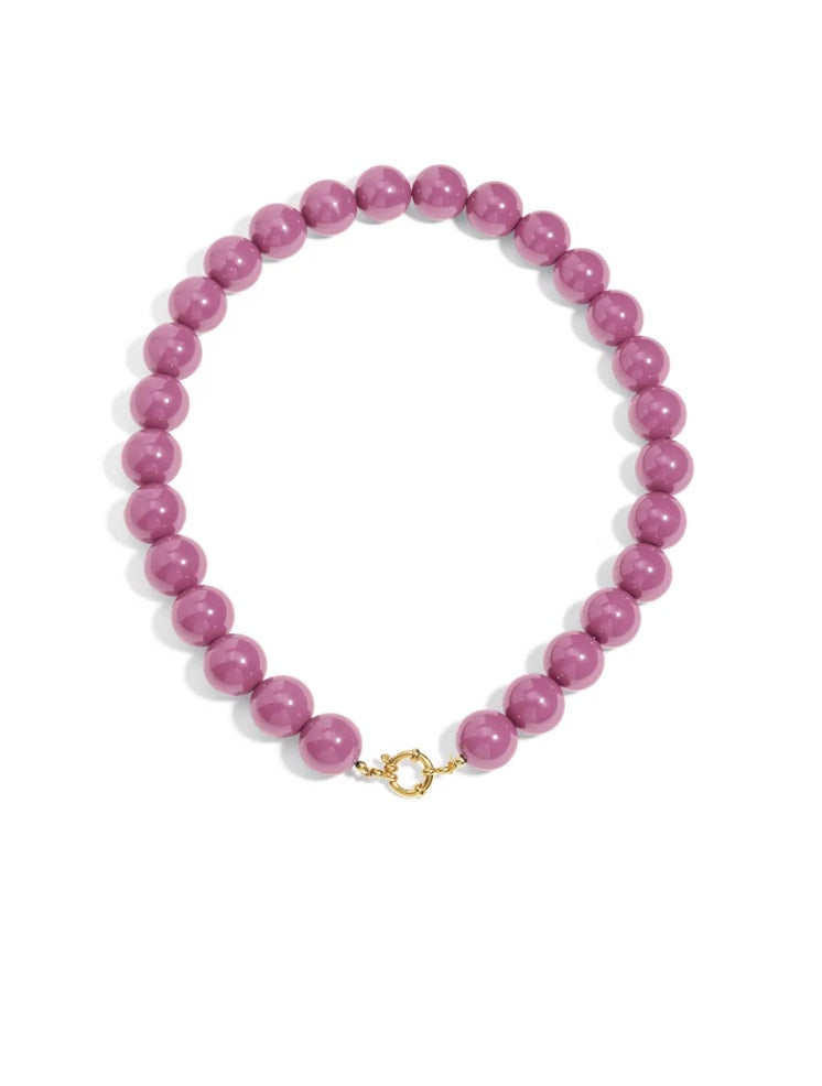 Paarse kralen ketting