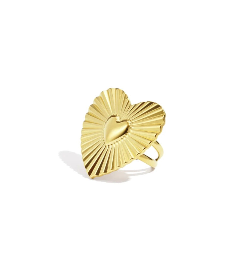 Golden hearts ring