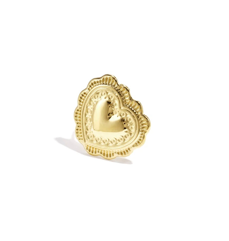 Golden pattern hearts ring